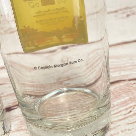 CAPTAIN MORGAN RUM Pint Glasses - Picture 5 of 6
